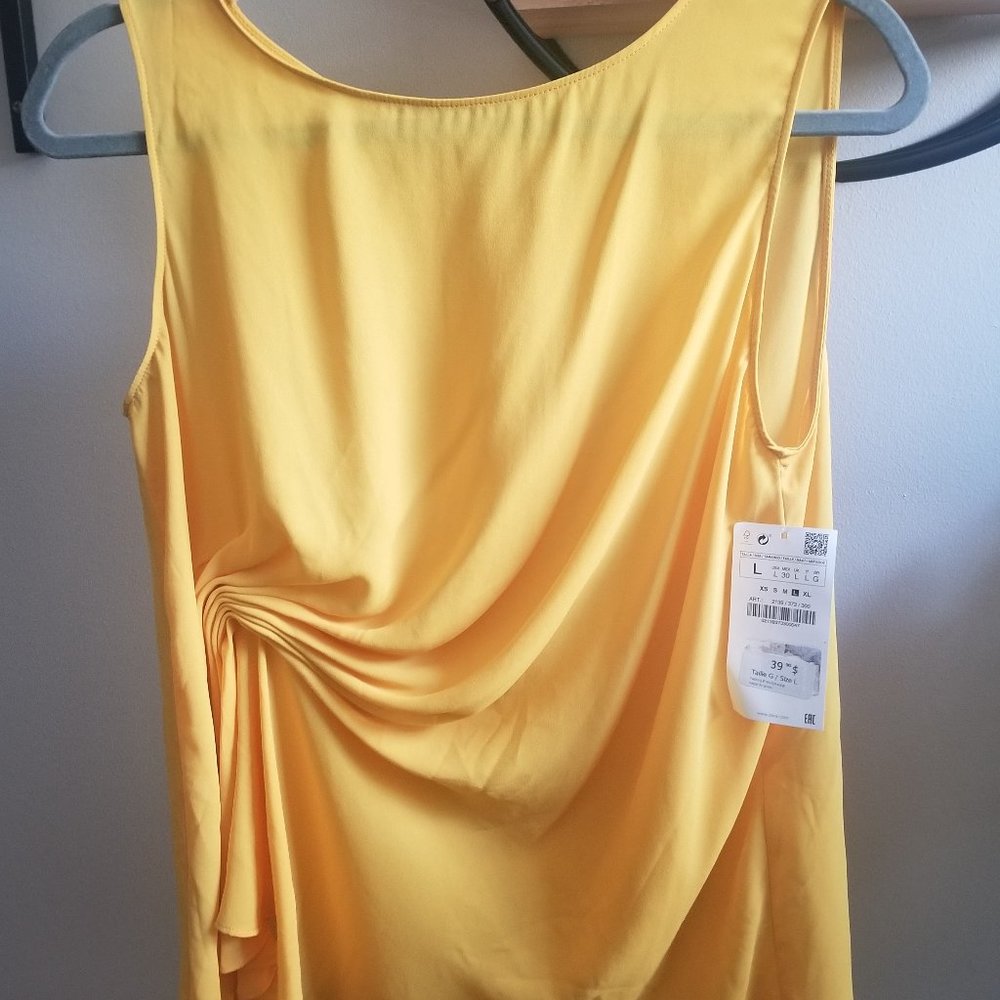 Ruched Sleeveless Tank Top